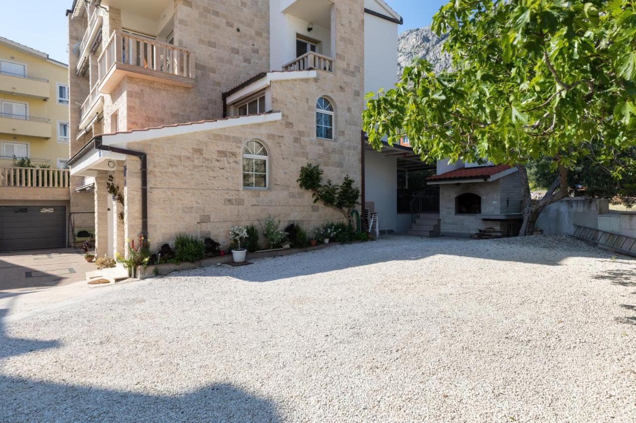 Apartment Duce 5973B Omiš Екстериор снимка